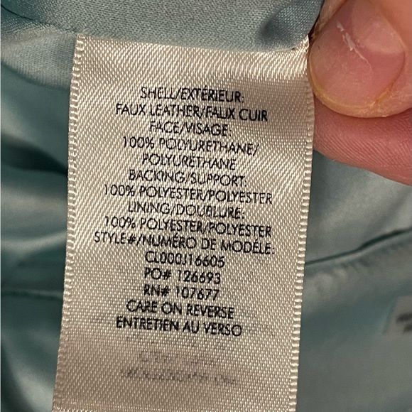 Alice & Olivia Conry Pleated Vegan Leather Shorts in Breeze Color—NWT - Picture 12 of 15